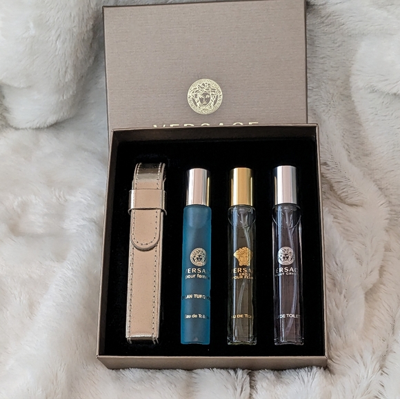 Versace - Picture 2 of 5